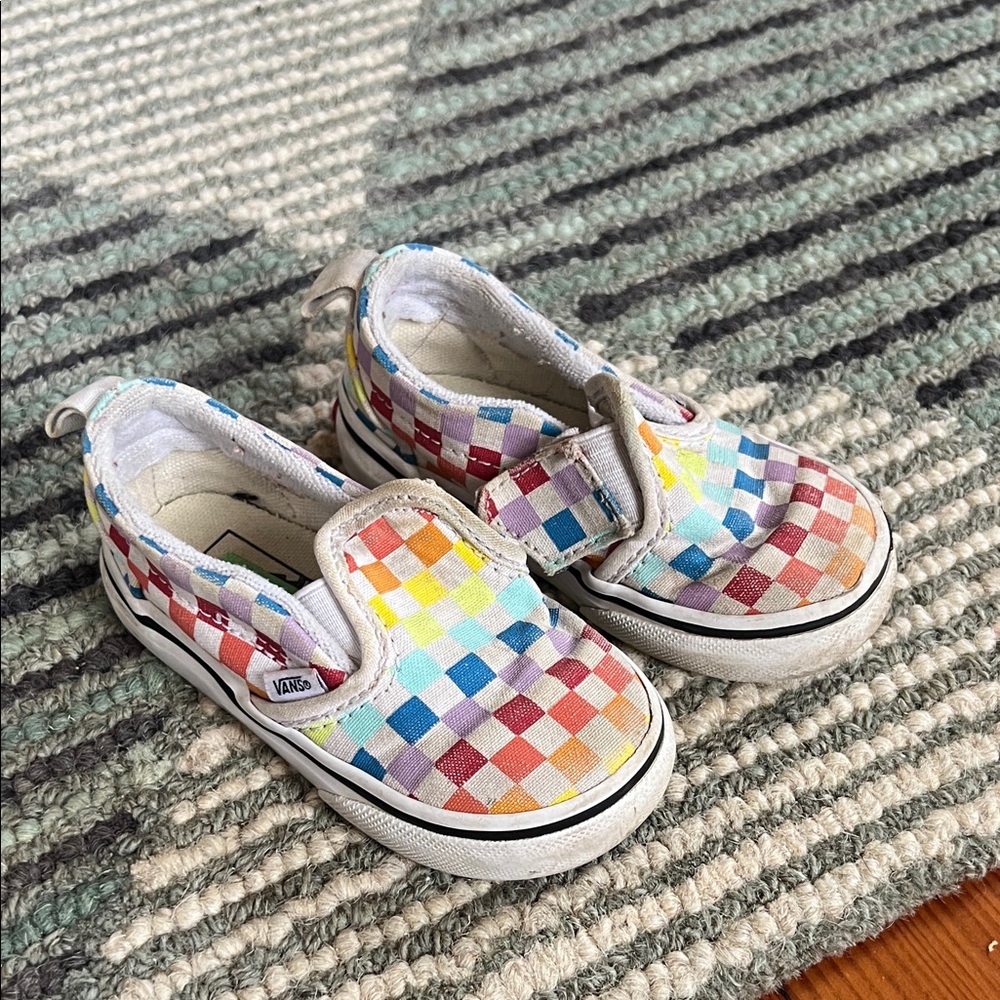 Vans rainbow check toddler size 6